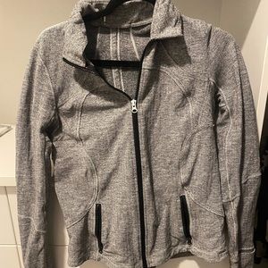 Size 10 form fitting lululemon define jacket